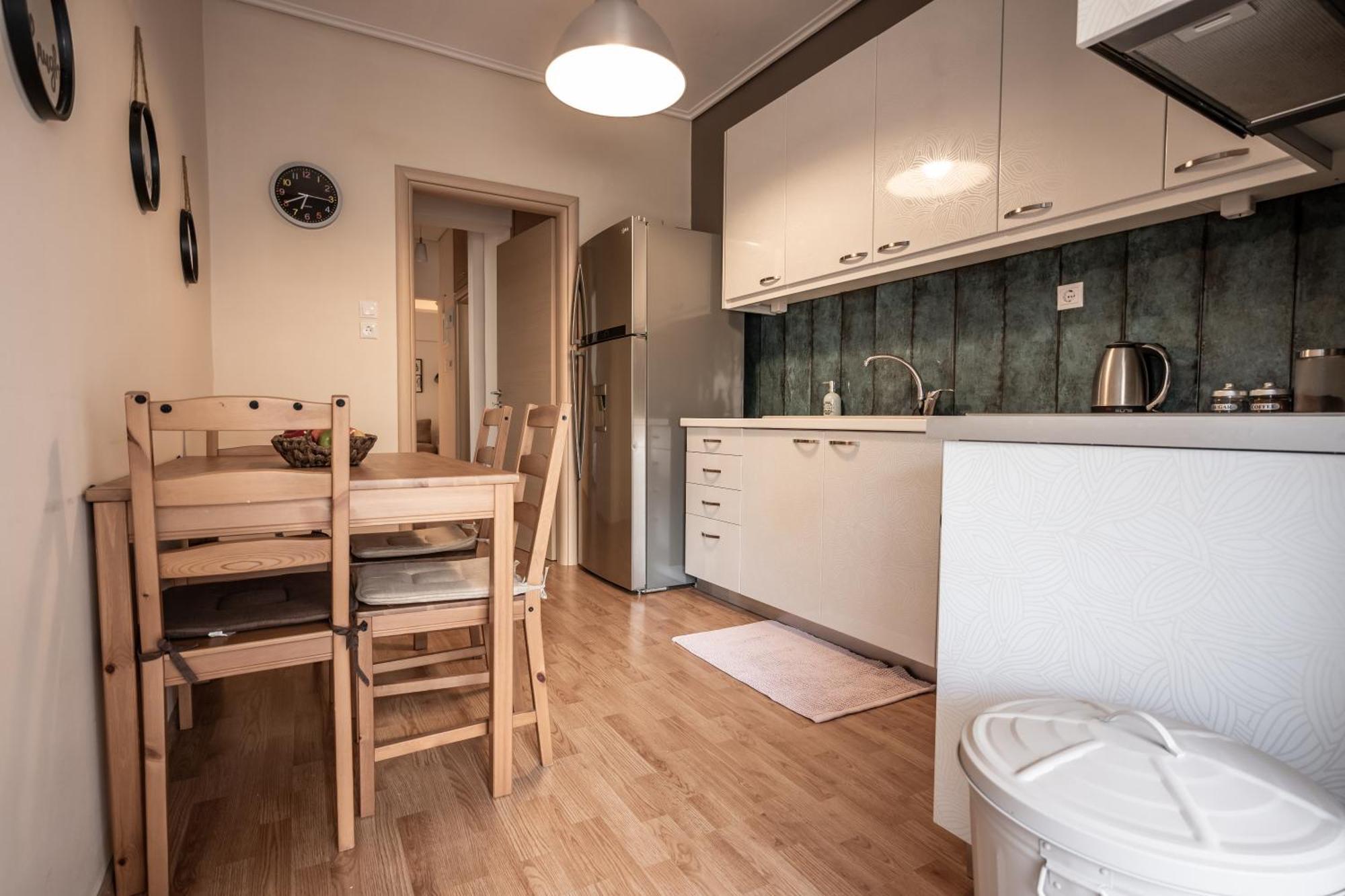 Central Escape Lägenhet Kalamata Exteriör bild